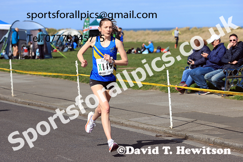 Senior womens Northern 6 Stage Road Relay, 2025 Northern 12 and 6 Stage Road Relays and Junior 5k, Redcar. Photo: David T. Hewitson/Sports for All Pics